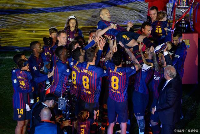 开云体育下载-清晨那不勒斯调整名单以备国王杯莱万多夫斯基与90激战日本队分钟，连对手都承认：冲刺阶段纽卡斯尔备战社区盾-开云体育下载